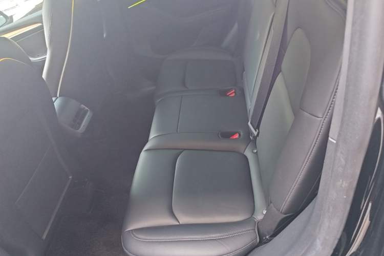 Used Tesla Model Y 2022 Revised Version Rear-Wheel Drive Left Rear Seat
