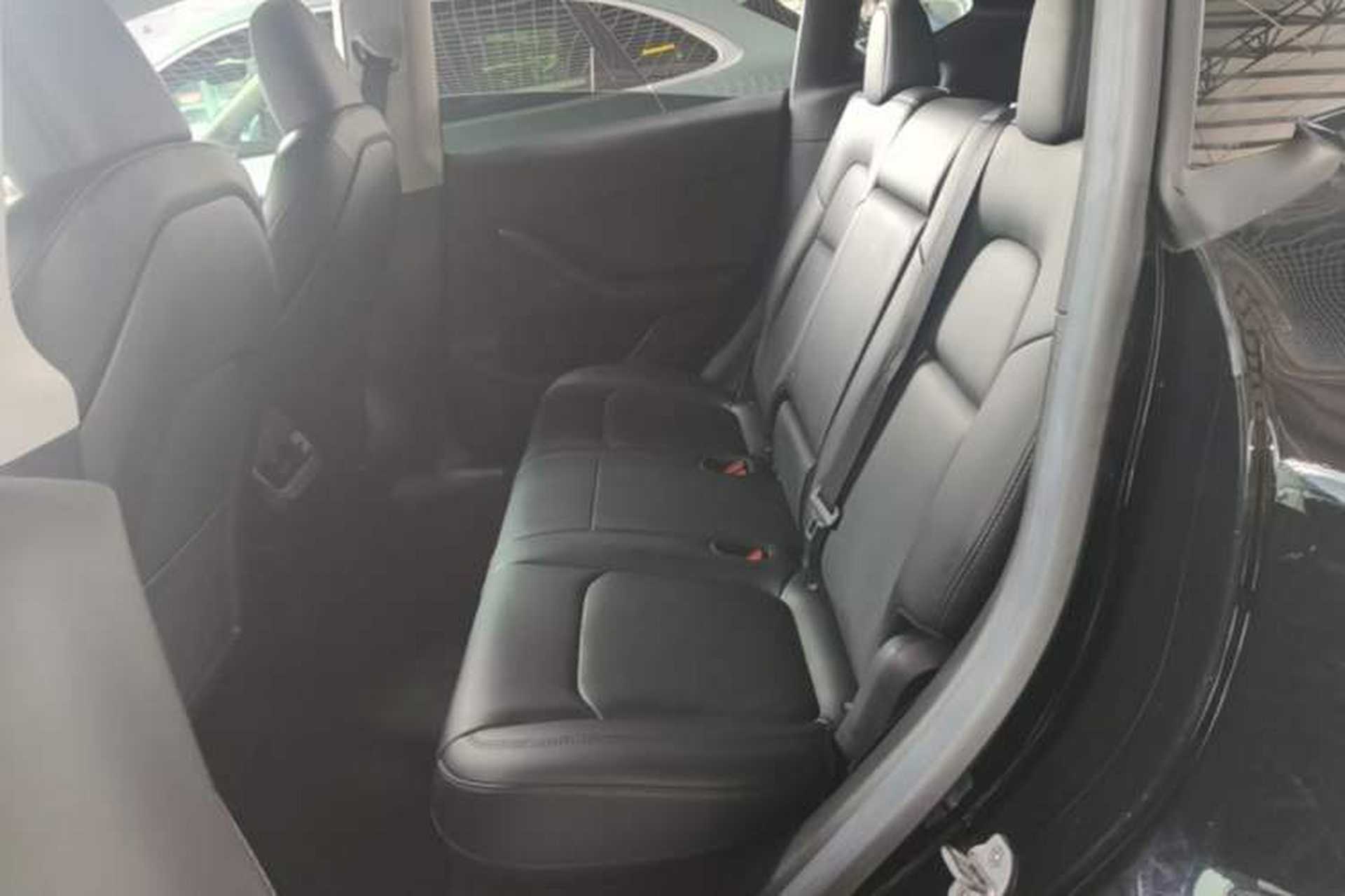 Used Tesla Model Y 2022 Rear-Wheel-Drive Version Left Rear Seat