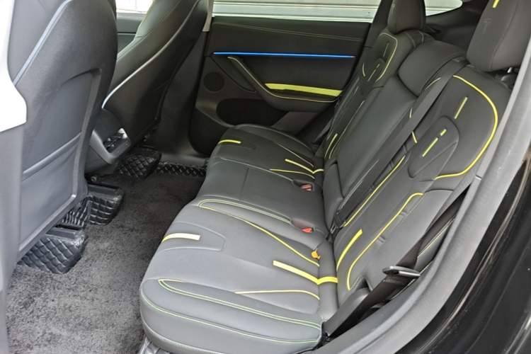 Used Tesla Model Y 2022 Revised Version Rear-Wheel Drive Left Rear Seat