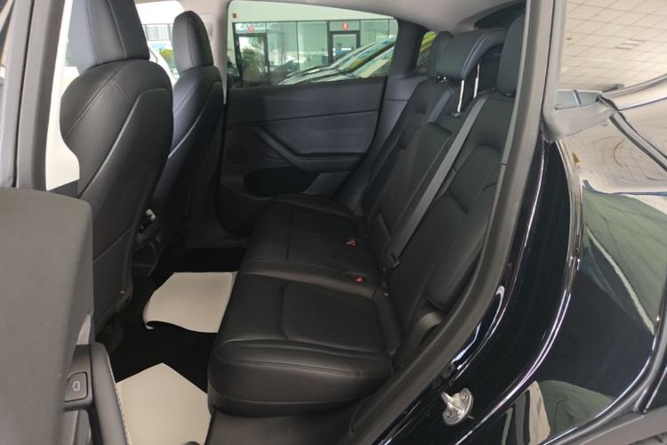 Used Tesla Model Y 2022 Rear-Wheel-Drive Version Left Rear Seat