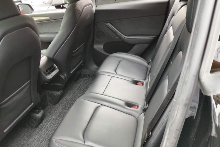 Used Tesla Model Y 2022 Revised Version Rear-Wheel Drive Left Rear Seat