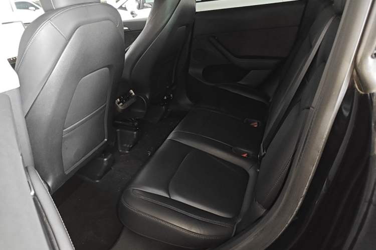 Used Tesla Model Y 2022 Rear-Wheel-Drive Version Left Rear Seat
