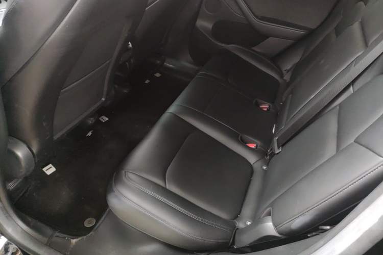 Used Tesla Model Y 2022 Rear-Wheel-Drive Version Left Rear Seat