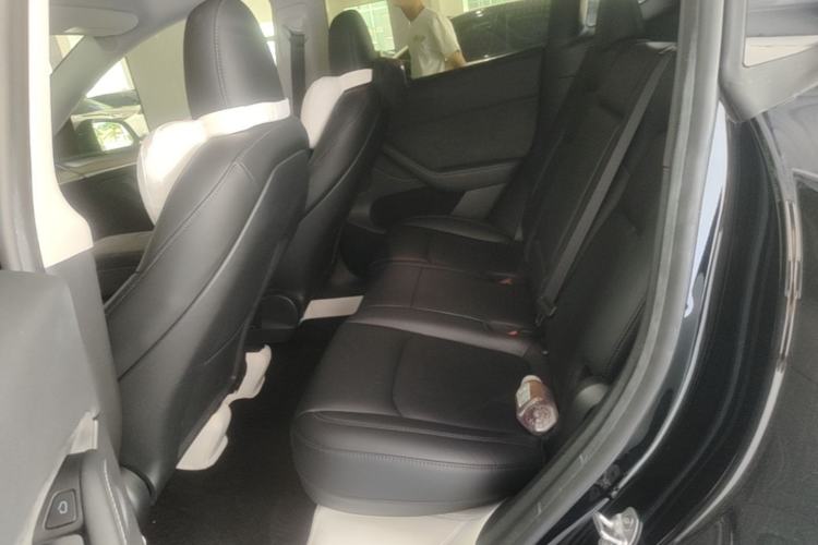 Used Tesla Model Y 2022 Revised Version Long-Range All-Wheel Drive Left Rear Seat