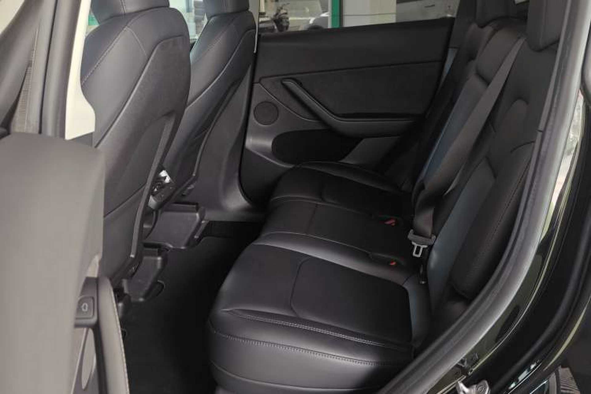 Used Tesla Model Y 2022 Revised Version Rear-Wheel Drive Left Rear Seat