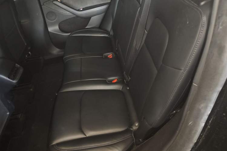 Used Tesla Model Y 2022 Revised Version Rear-Wheel Drive Left Rear Seat