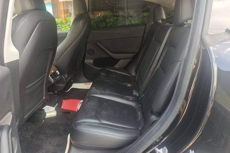 Used Tesla Model Y 2022 Rear-Wheel-Drive Version Left Rear Seat