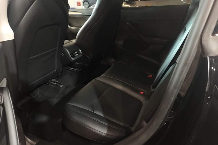Used Tesla Model Y 2022 Revised Version Rear-Wheel Drive Left Rear Seat