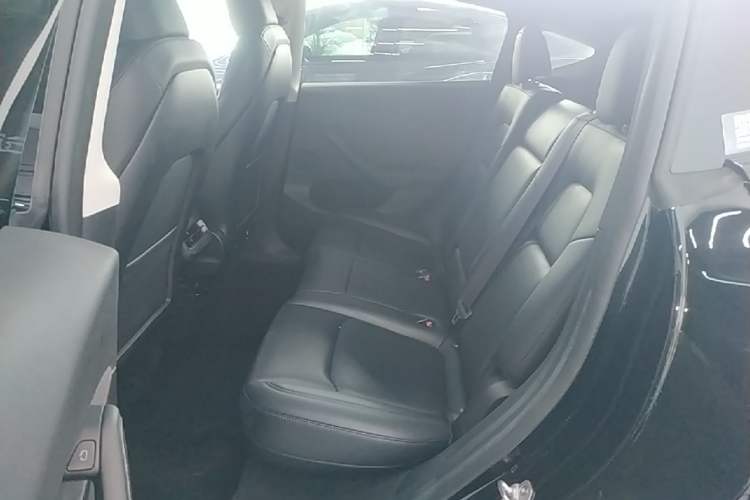 Used Tesla Model Y 2022 Revised Version Rear-Wheel Drive Left Rear Seat