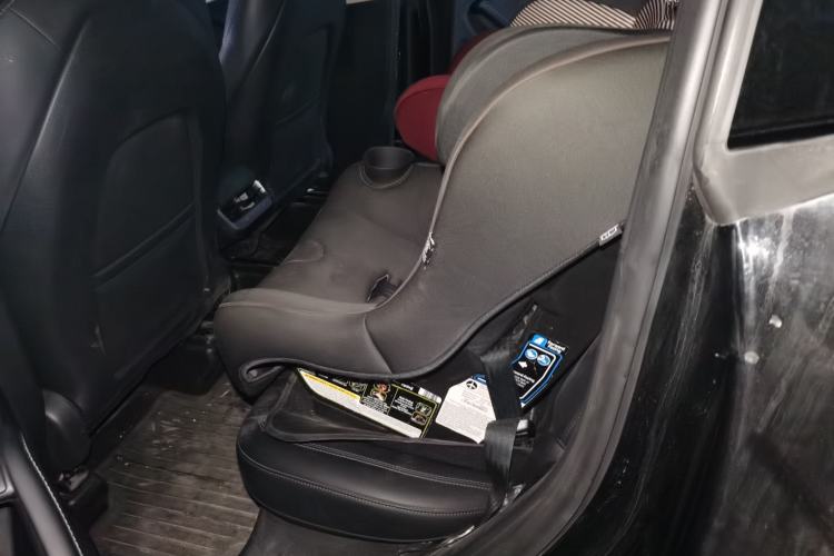 Used Tesla Model Y 2022 Revised Version Rear-Wheel Drive Left Rear Seat