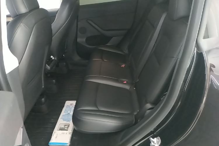 Used Tesla Model Y 2022 Rear-Wheel-Drive Version Left Rear Seat