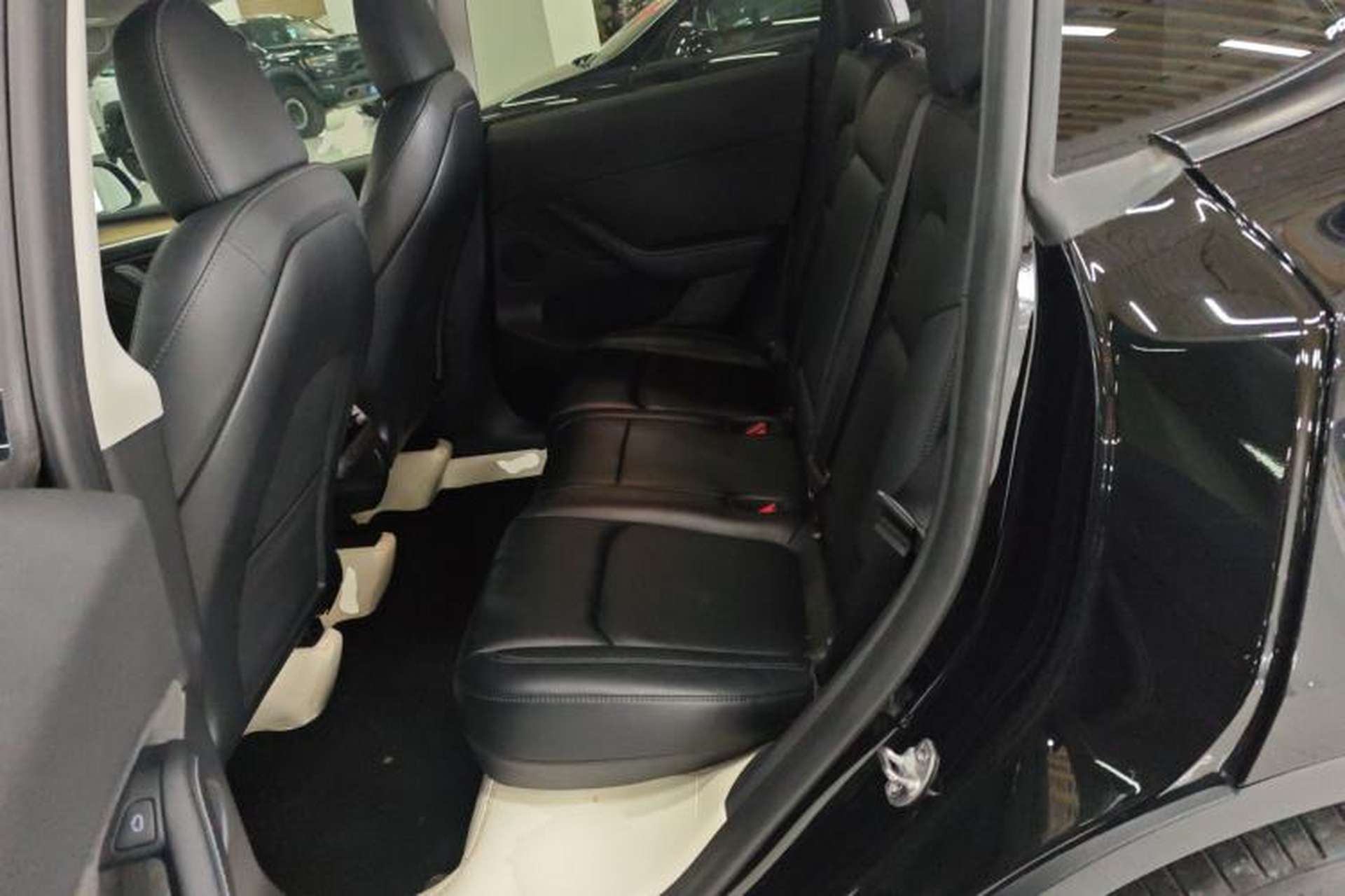 Used Tesla Model Y 2022 Revised Version Rear-Wheel Drive Left Rear Seat