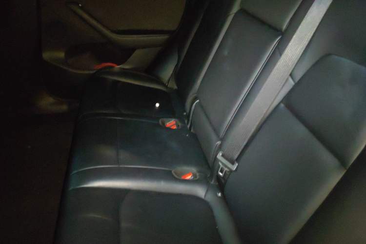 Used Tesla Model Y 2022 Rear-Wheel-Drive Version Left Rear Seat