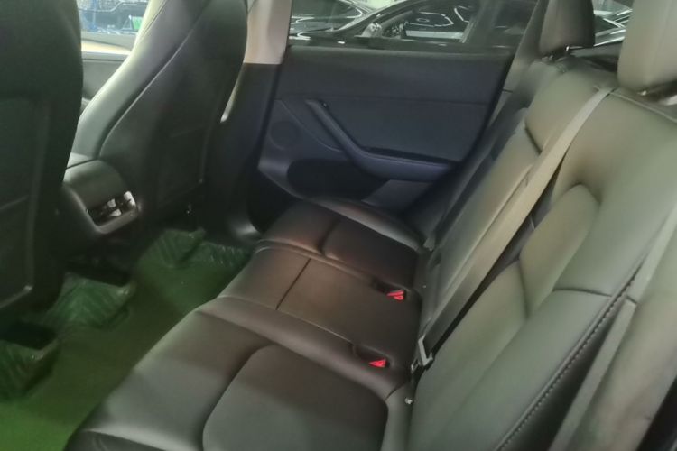 Used Tesla Model Y 2022 Revised Version Long-Range All-Wheel Drive Left Rear Seat