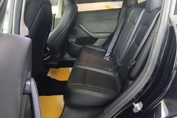 Used Tesla Model Y 2022 Rear-Wheel-Drive Version Left Rear Seat