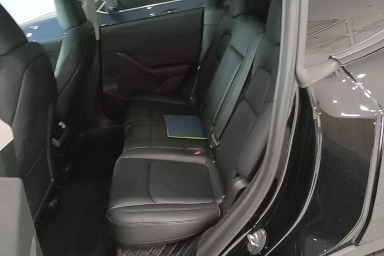 Used Tesla Model Y 2022 Revised Version Rear-Wheel Drive Left Rear Seat
