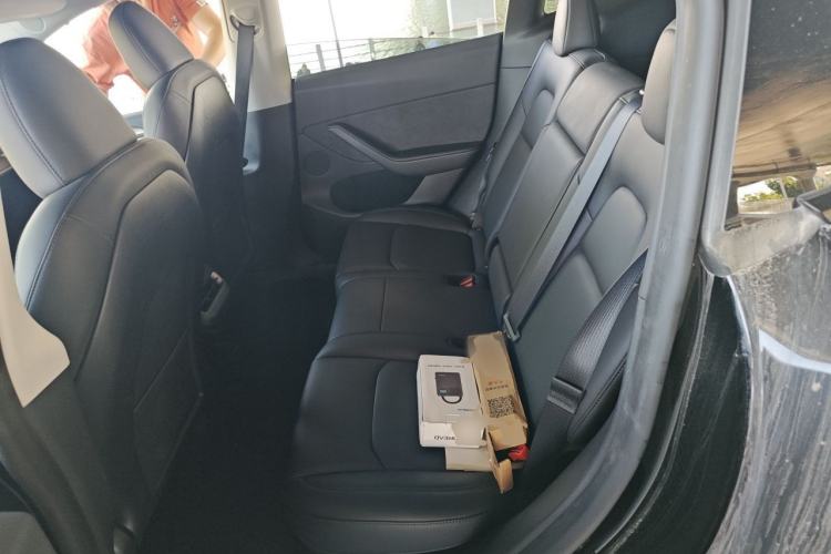 Used Tesla Model Y 2022 Revised Version Long-Range All-Wheel Drive Left Rear Seat