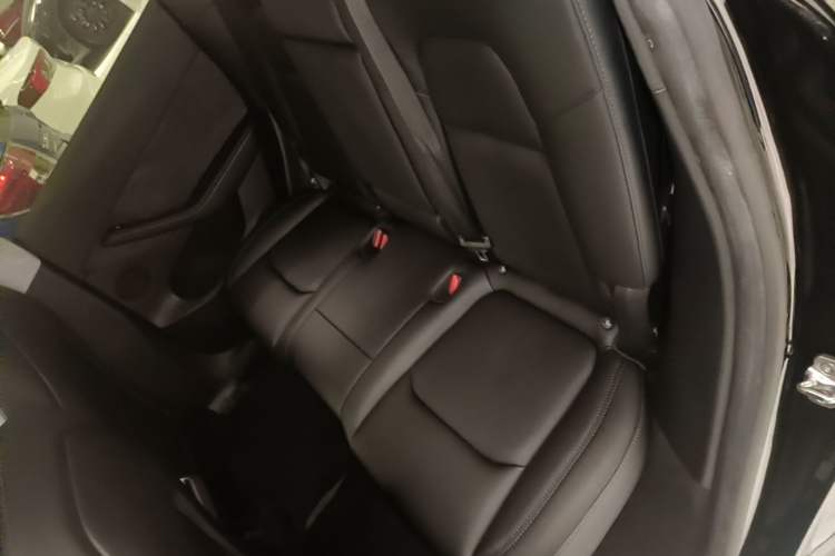 Used Tesla Model Y 2022 Revised Version Rear-Wheel Drive Left Rear Seat