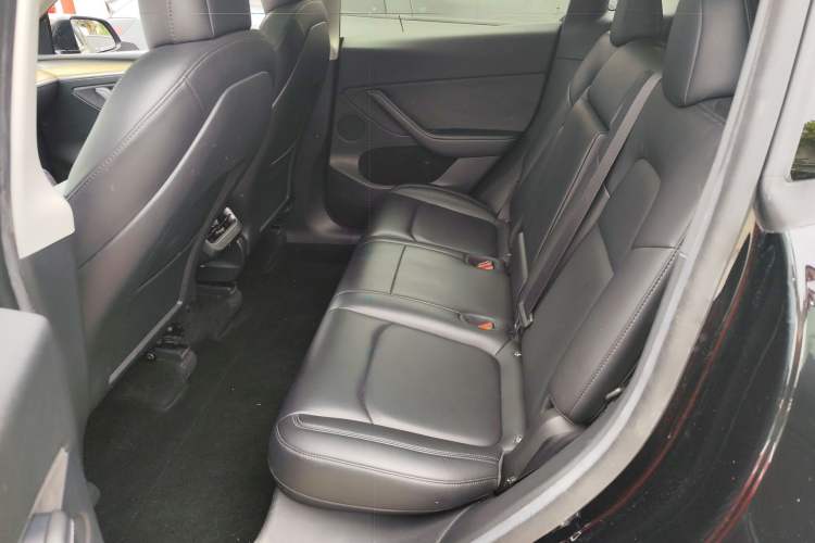 Used Tesla Model Y 2022 Rear-Wheel-Drive Version Left Rear Seat