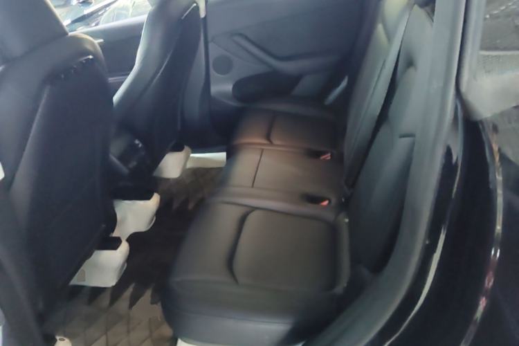 Used Tesla Model Y 2022 Revised Version Long-Range All-Wheel Drive Left Rear Seat