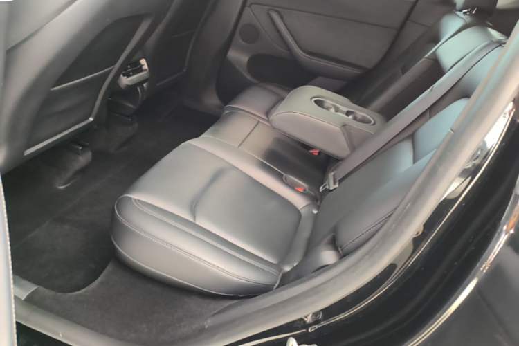 Used Tesla Model Y 2022 Revised Version Rear-Wheel Drive Left Rear Seat