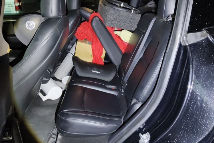 Used Tesla Model Y 2022 Rear-Wheel-Drive Version Left Rear Seat