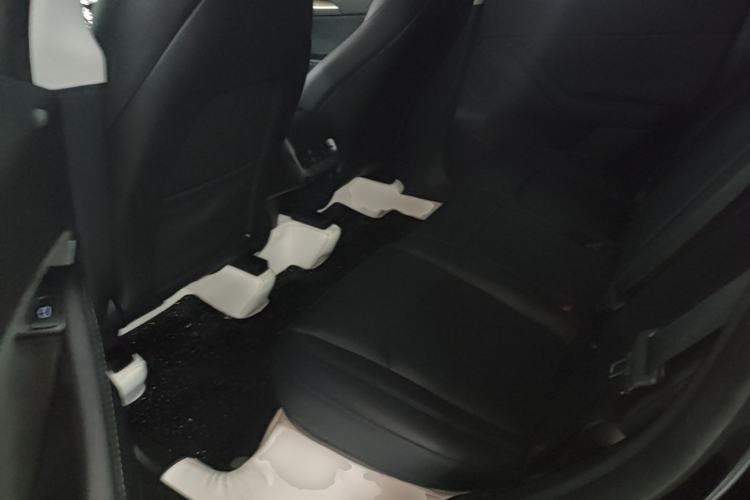 Used Tesla Model Y 2022 Revised Version Long-Range All-Wheel Drive Left Rear Seat