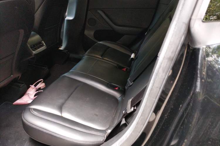 Used Tesla Model Y 2022 Revised Version Rear-Wheel Drive Left Rear Seat