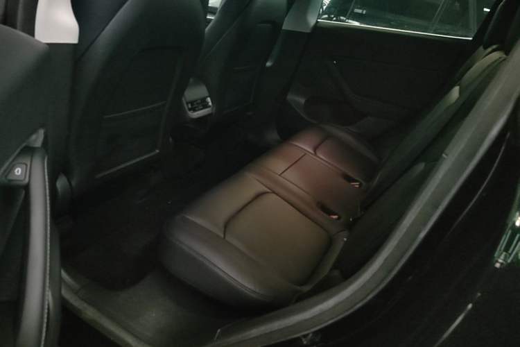 Used Tesla Model Y 2022 Rear-Wheel-Drive Version Left Rear Seat