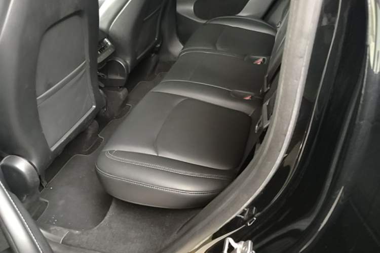 Used Tesla Model Y 2022 Revised Version Rear-Wheel Drive Left Rear Seat