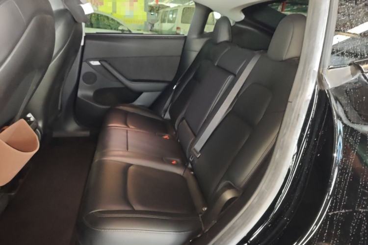 Used Tesla Model Y 2022 Rear-Wheel-Drive Version Left Rear Seat