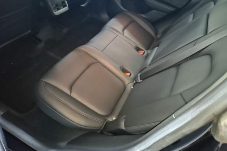 Used Tesla Model Y 2022 Revised Version Rear-Wheel Drive Left Rear Seat