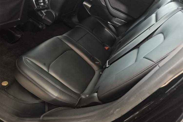 Used Tesla Model Y 2022 Revised Version Rear-Wheel Drive Left Rear Seat