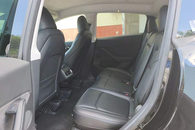Used Tesla Model Y 2022 Revised Version Rear-Wheel Drive Left Rear Seat