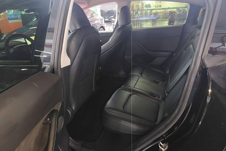 Used Tesla Model Y 2022 Revised Version Rear-Wheel Drive Left Rear Seat