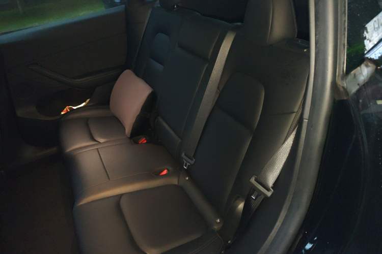 Used Tesla Model Y 2022 Revised Version Rear-Wheel Drive Left Rear Seat