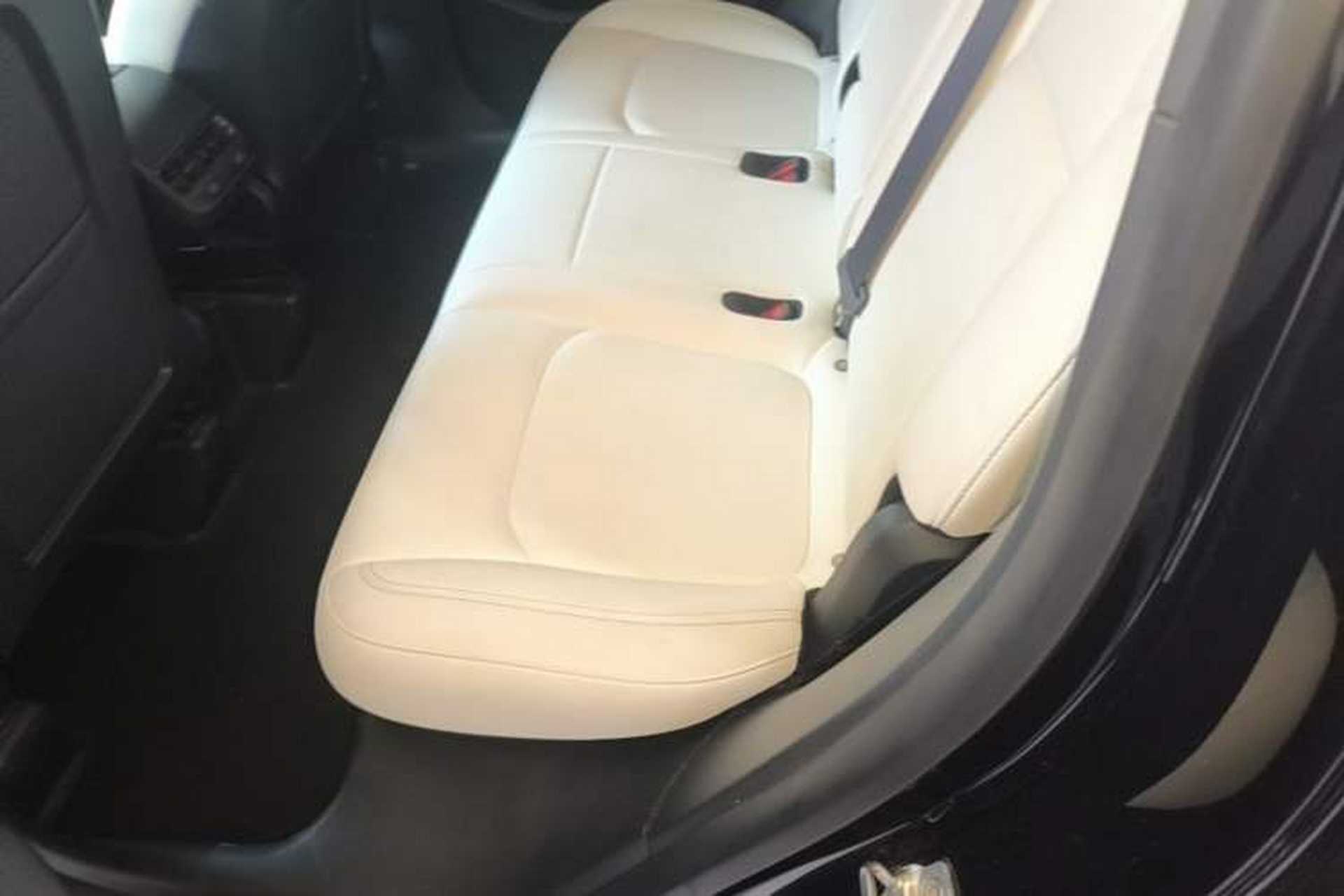 Used Tesla Model Y 2022 Rear-Wheel-Drive Version Left Rear Seat