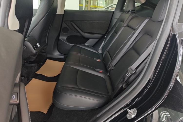 Used Tesla Model Y 2022 Rear-Wheel-Drive Version Left Rear Seat
