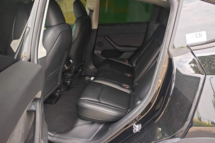 Used Tesla Model Y 2022 Revised Version Rear-Wheel Drive Left Rear Seat