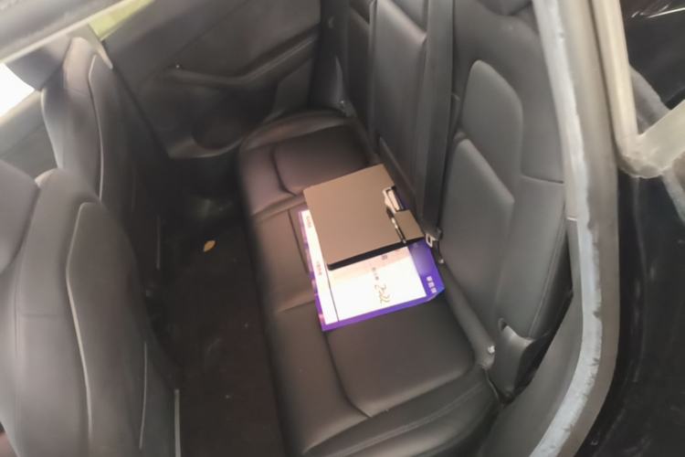 Used Tesla Model Y 2022 Rear-Wheel-Drive Version Left Rear Seat
