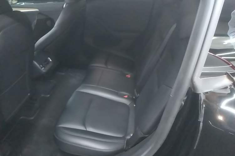 Used Tesla Model Y 2022 Revised Version Rear-Wheel Drive Left Rear Seat