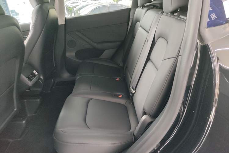 Used Tesla Model Y 2022 Revised Version Rear-Wheel Drive Left Rear Seat