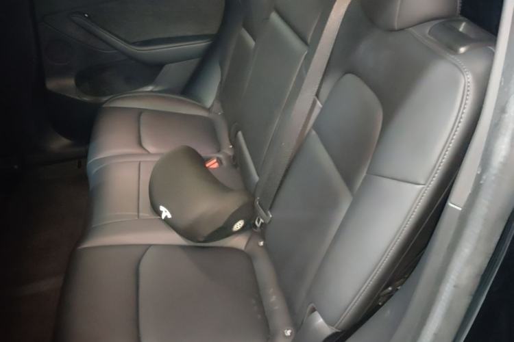 Used Tesla Model Y 2022 Revised Version Rear-Wheel Drive Left Rear Seat