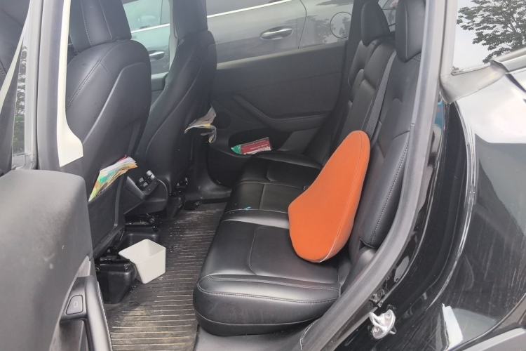 Used Tesla Model Y 2022 Rear-Wheel-Drive Version Left Rear Seat