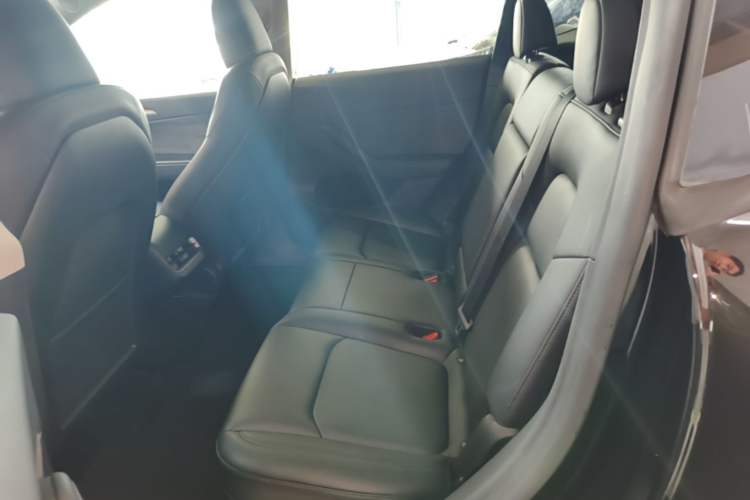 Used Tesla Model Y 2022 Revised Version Rear-Wheel Drive Left Rear Seat