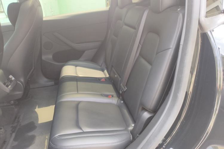 Used Tesla Model Y 2022 Rear-Wheel-Drive Version Left Rear Seat