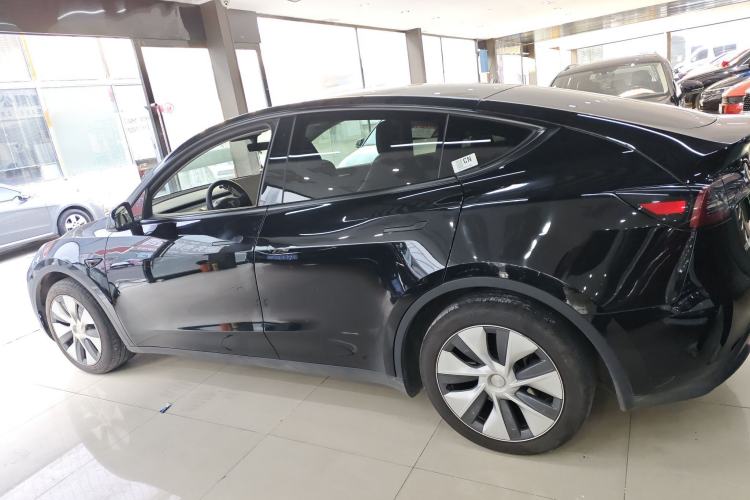 Used Tesla Model Y 2022 Revised Version Long-Range All-Wheel Drive Left Side