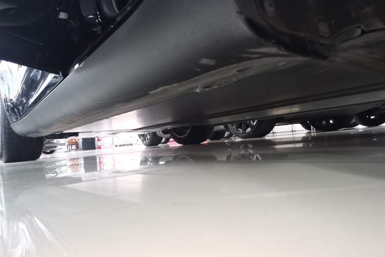 Used Tesla Model Y 2022 Revised Version Rear-Wheel Drive Left Side Sill