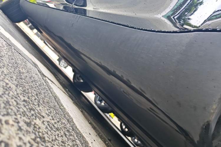 Used Tesla Model Y 2022 Revised Version Rear-Wheel Drive Left Side Sill