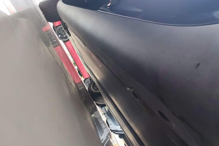 Used Tesla Model Y 2022 Revised Version Rear-Wheel Drive Left Side Sill